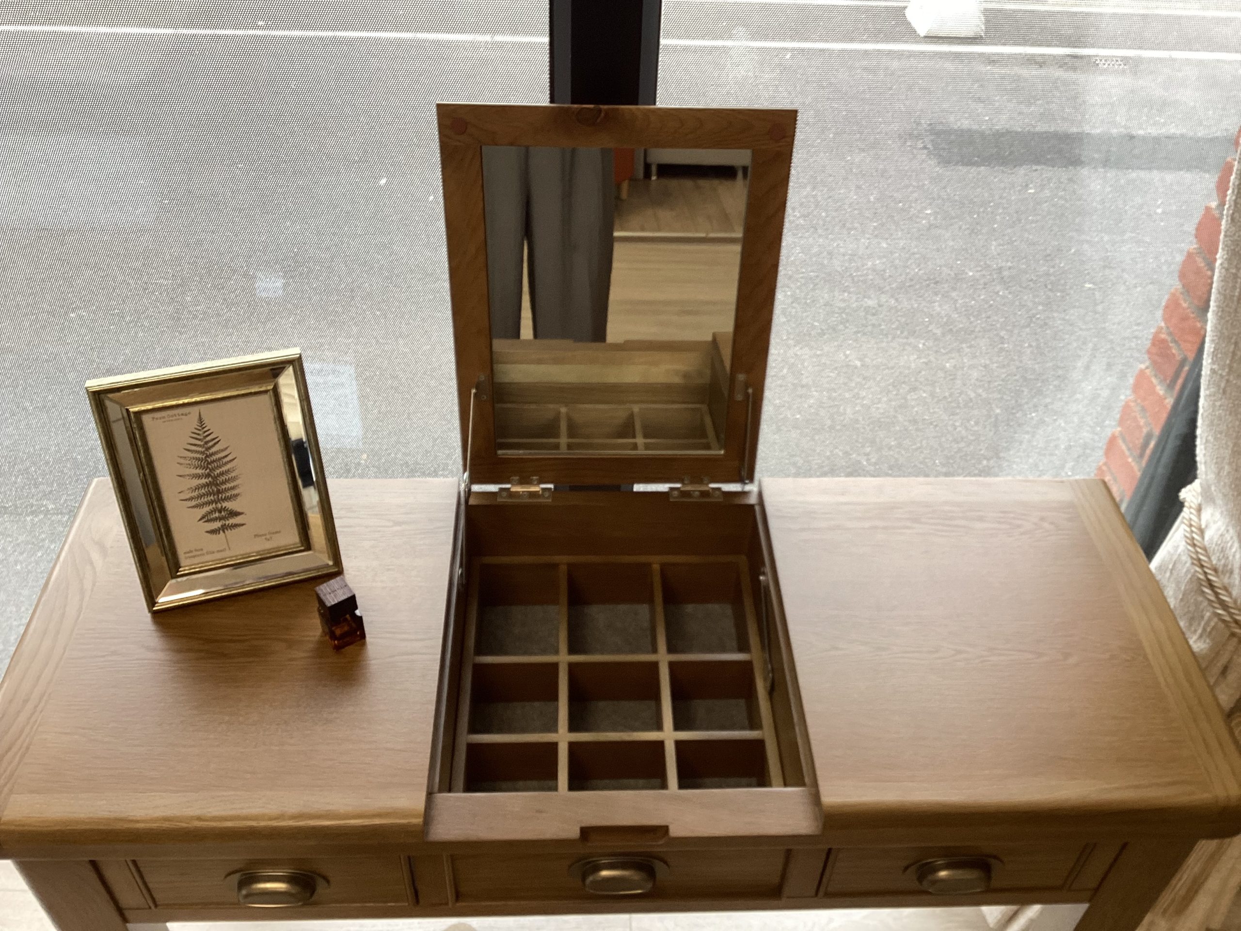 Chatsworth - Dressing Table & Stool - Image 3
