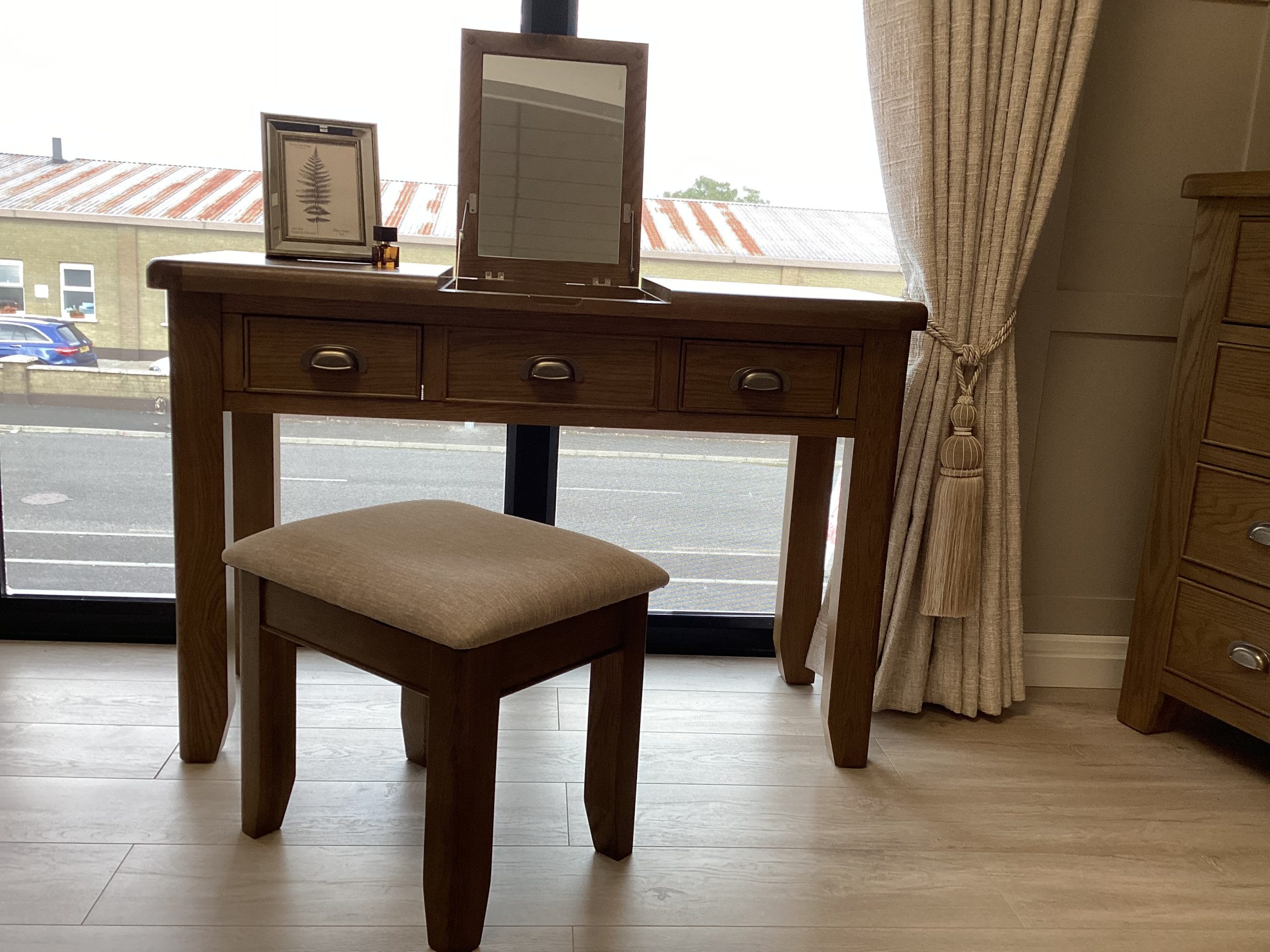 Chatsworth - Dressing Table & Stool